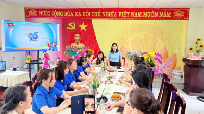 Chi đoàn trường mầm non Hoạ My sinh hoạt kỷ niệm 95 năm ngày thành lập đoàn thanh niên cộng sản hồ chí minh