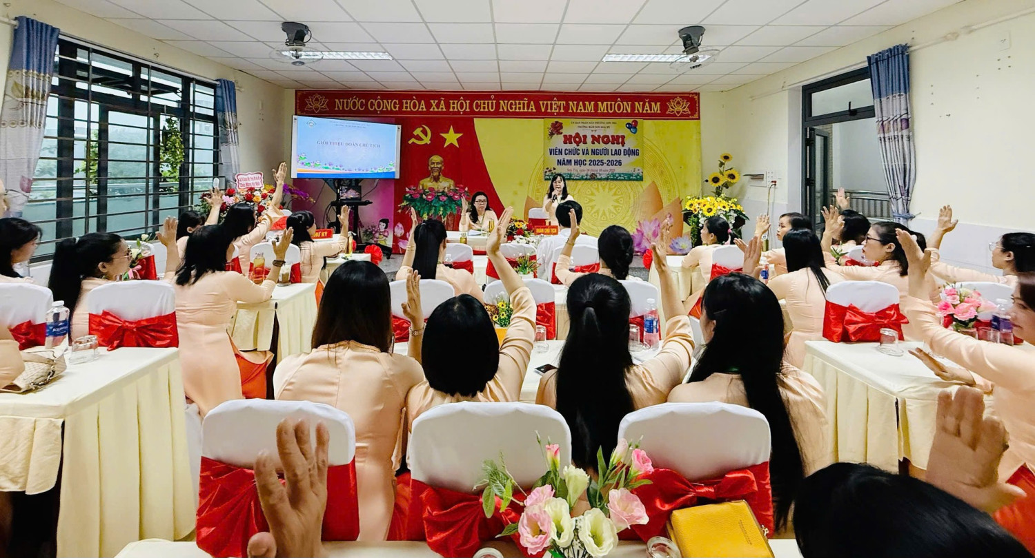 Hội nghị viên chức, người lao động trường mầm non hoạ my năm học 2025 - 2026